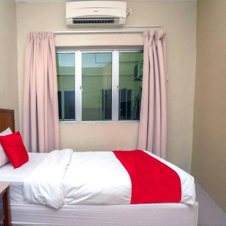 Hotel The Island Pekan Pangkor Екстер'єр фото